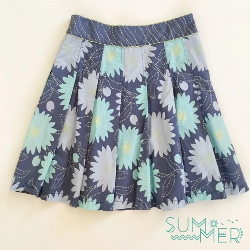 Liz Claiborne Blue and Teal Floral circle skirt